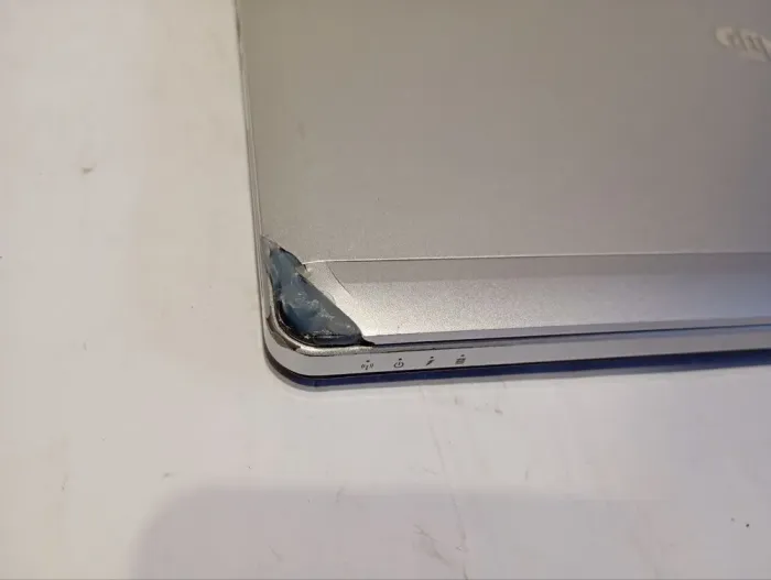 Ультрабук Б-клас HP EliteBook Folio 9480m / 14" (1600x900) TN / Intel Core i5-4310U (2 (4) ядра по 2.0 - 3.0 GHz) / 16 GB DDR3 / 256 GB SSD / Intel HD Graphics 4400 / WebCam б/в - зображення 10