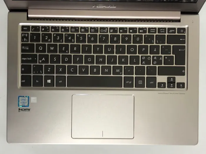 Ультрабук Б-клас Asus ZenBook UX303UB / 13.3" (1920x1080) IPS / Intel Core i7-6500U (2 (4) ядра по 2.5 - 3.1 GHz) / 8 GB DDR3 / 128 GB SSD / nVidia GeForce 940M, 2 GB GDDR3, 64-bit / WebCam / Win 10 Pro б/в - зображення 8