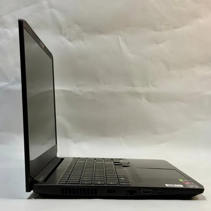 Ігровий ноутбук Lenovo IdeaPad Gaming 3 15ACH6 / 15.6" (1920x1080) IPS / AMD Ryzen 7 5800H (8 (16) ядер по 3.2 - 4.4 GHz) / 16 GB DDR4 / 512 GB SSD M.2 / nVidia GeForce RTX 3050, 4 GB GDDR6, 128-bit / WebCam б/в - зображення 6