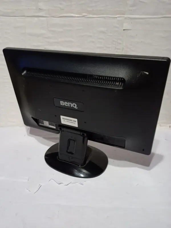 Комплект ПК Б-клас: Fujitsu Esprimo E500 E85+ SFF / Intel Core i3-2120 (2 (4) ядра по 3.3 GHz) / 8 GB DDR3 / 250 GB HDD / Intel HD Graphics 2000 / DVD-ROM + Монітор BenQ G2020HD / 20" (1600x900) TN / 1x DVI, 1x VGA / VESA 100x100 б/в - зображення 6