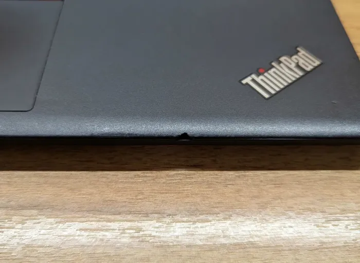 Ноутбук Б-клас Lenovo ThinkPad T480 / 14" (1920x1080) IPS / Intel Core i5-8250U (4 (8) ядра по 1.6 - 3.4 GHz) / 12 GB DDR4 / 512 GB SSD / Intel UHD Graphics 620 / WebCam / TouchID / Windows 10 б/в - зображення 3