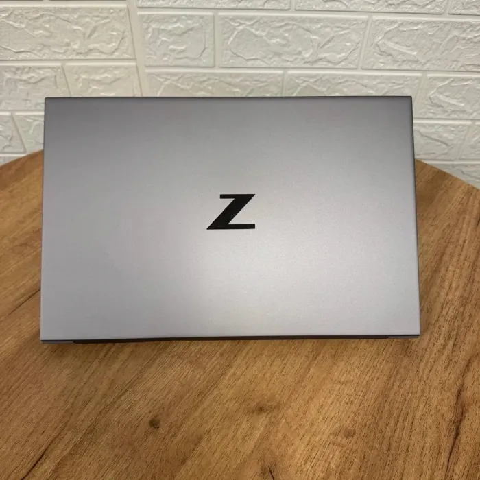 Мобільна робоча станція HP ZBook Studio G7 / 15.6" (1920x1080) IPS / Intel Core i9-10885H (8 (16) ядер по 2.4 - 5.3 GHz) / 32 GB DDR4 / 512 GB SSD / nVidia Quadro RTX 3000 Max-Q, 6 GB DDR6, 192-bit / WebCam б/в - зображення 3