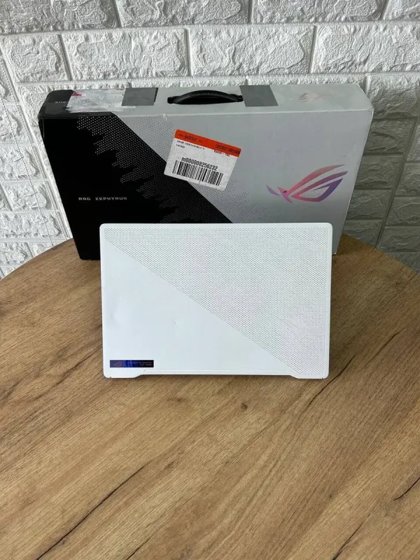 Ігровий ультрабук Б-клас Asus ROG Zephyrus G14 GA401QM / 14" (1920x1080) IPS / AMD Ryzen 9 5900HS (8 (16) ядер по 3.0 - 4.6 GHz) / 16 GB DDR4 / 1000 GB SSD / nVidia GeForce RTX 3060, 6 GB GDDR6, 192-bit б/в - зображення 8