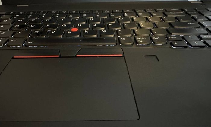 Ультрабук Lenovo ThinkPad T15 Gen 2 / 15.6" (1920x1080) IPS / Intel Core i7-1165G7 (4 (8) ядра по 2.8 - 4.7 GHz) / 16 GB DDR4 / 256 GB SSD / Intel Iris Xe Graphics / WebCam / Win 11 Pro б/в - зображення 7
