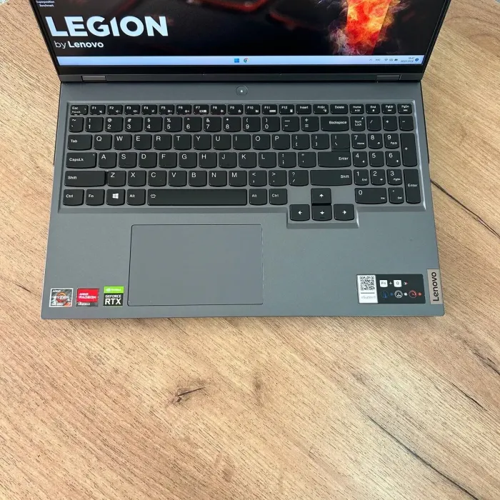 Ігровий ноутбук Lenovo Legion 5 Pro 16ACH6H / 16" (2560x1600) IPS / AMD Ryzen 7 5800H (8 (16) ядер по 3.2 - 4.4 GHz) / 16 GB DDR4 / 512 GB SSD / nVidia GeForce RTX 3070, 8 GB GDDR6, 256-bit / WebCam б/в - зображення 7