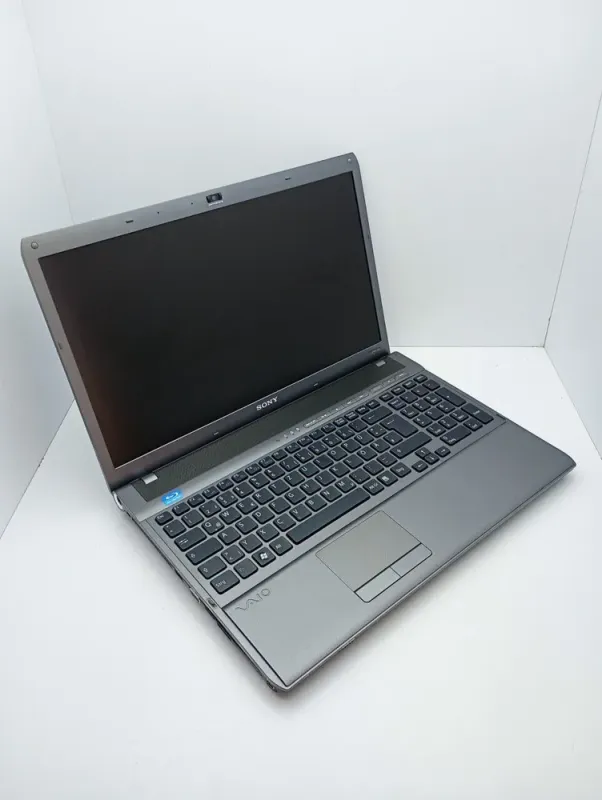 Ноутбук Sony VPC164 / 16.4" (1920x1080) TN / Intel Core i7-740QM (4 (8) ядра по 1.73 - 2.93 GHz) / 6 GB DDR3 / 500 GB HDD / nvidia GeForce GT 425M, 1 GB GDDR3, 128-bit / WebCam б/в - зображення 3