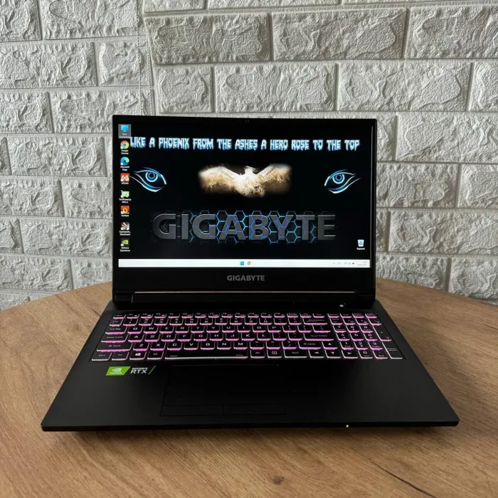 Ігровий ноутбук Gigabyte A5 K1 / 15.6" (1920x1080) IPS / AMD Ryzen 7 5800H (8 (16) ядер 3.2 - 4.4 ГГц) / 16 ГБ DDR4 / 512 ГБ SSD + 1000 ГБ HDD / nVidia GeForce RTX 3070, 8 ГБ GDDR6, 256-біт / веб-камера б/в - зображення 2