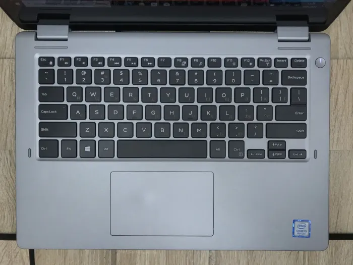 Ультрабук-трансформер Dell Latitude 3310 2-in-1 / 13.3" (1920x1080) IPS Touch / Intel Core i3-8145U (2 (4) ядра по 2.1 - 3.9 GHz) / 8 GB DDR4 / 240 GB SSD M.2 / Intel UHD Graphics / WebCam / Windows 10 б/в - зображення 4