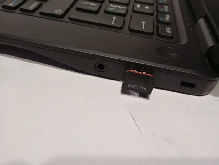 Ультрабук Б-клас Dell Latitude E7450 / 14" (1920x1080) TN / Intel Core i5-5200U (2 (4) ядра по 2.2 - 2.7 GHz) / 8 GB DDR3 / 500 GB HDD / Intel HD Graphics 5500 / WebCam / Wi-Fi б/в - зображення 10