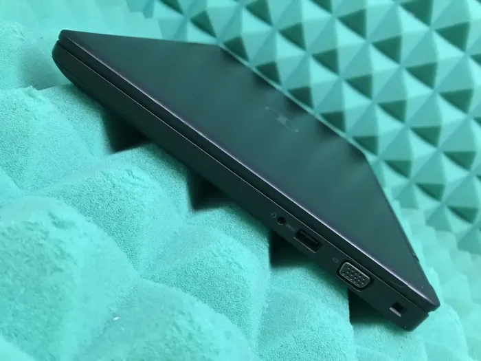 Ноутбук Dell Latitude 5490 / 14"/Core i5-7300U (2 (4) ядра по 2.6 - 3.5 GHz) / 8 GB DDR4 / 250 GB SSD /HD Graphics 620 /WebCam /Win 10 б/в - зображення 8