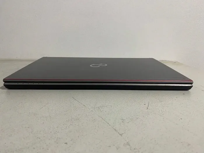 Ноутбук Fujitsu LifeBook E754 / 15.6" (1920x1080) IPS / Intel Core i5-4200M (2 (4) ядра по 2.5 - 3.1 GHz) / 8 GB DDR3 / 240 GB SSD / Intel HD Graphics 4600 / WebCam / DVD-ROM б/в - зображення 7