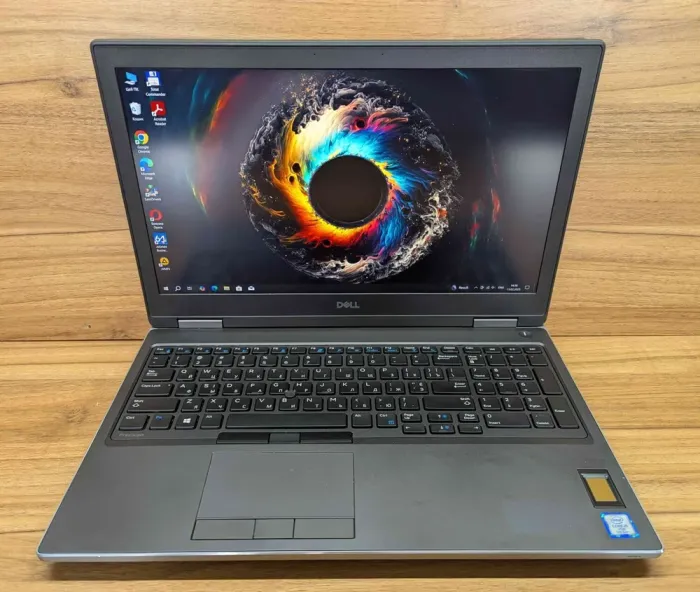 Мобільна робоча станція Dell Precision 7540 / 15.6" (1920x1080) IPS / Intel Core i5-9400H (4 (8) ядра по 2.5 - 4.3 GHz) / 16 GB DDR4 / 512 GB SSD / nVidia Quadro T2000, 4 GB GDDR5, 128-bit / Fingerprint / Windows 10 б/в - зображення 2