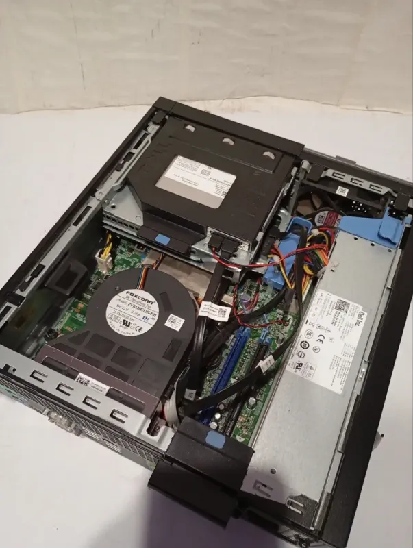 ПК Dell OptiPlex 790 SFF / Intel Core i5-2400 (4 ядра по 3.1 - 3.4 GHz) / 16 GB DDR3 / 120 GB SSD / Intel HD Graphics 2000 / DVD-RW + USB-флешка 64 GB б/в - зображення 5