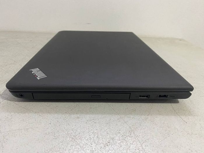 Ноутбук Lenovo ThinkPad E550 / 15.6" (1920x1080) TN / Intel Core i7-5500U (2 (4) ядра по 2.4 - 3.0 GHz) / 8 GB DDR3 / 240 GB SSD / Intel HD Graphics 5500 / WebCam б/в - зображення 4