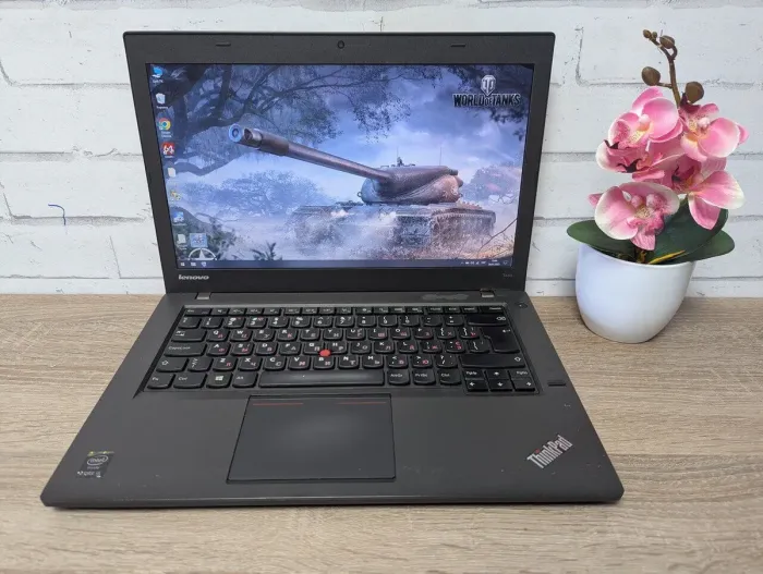 Ноутбук Б-клас Lenovo ThinkPad T440 / 14" (1600x900) TN / Intel Core i5-4210U (2 (4) ядра по 1.7 - 2.7 GHz) / 8 GB DDR3 / 128 GB SSD / Intel HD Graphics 4400 / WebCam б/в - зображення 2