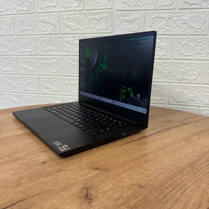Игровой ноутбук Б-класс Razer Blade 14 RZ09-0370 / 14" (2560x1440) IPS / AMD Ryzen 9 5900HX (8 (16) ядер по 3.3 - 4.6 GHz) / 16 GB DDR4 / 512 GB SSD NVMe / nVidia GeForce RTX 3070, 8 GB GDDR6, 256-bit / WebCam б/в - зображення 5