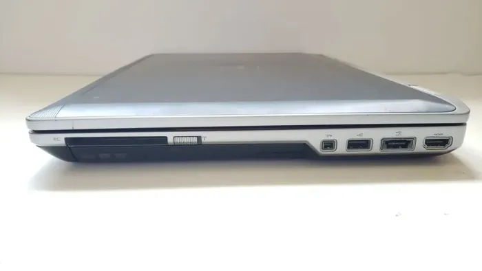 Ноутбук Dell Latitude E6520 / 15.6" (1366x768) TN / Intel Core i7-2620M (2 (4) ядра по 2.7 - 3.4 GHz) / 8 GB DDR3 / 256 GB SSD / nVidia NVS 4200M, 512 MB DDR3, 64-bit / WebCam б/в - зображення 3