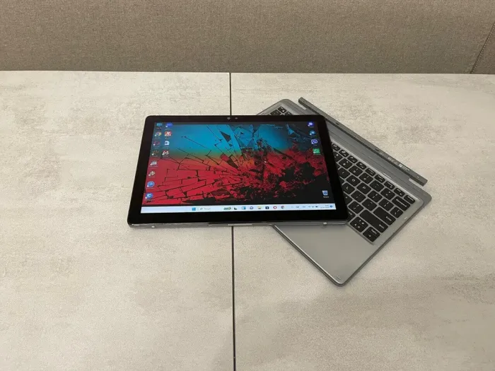 Планшет Dell Latitude 7200 2-в-1 / 12.3" (1920x1080) IPS Touch / Intel Core i7-8665U (4 ядра 1.9 - 4.8 ГГц) / 16 ГБ DDR3 / 256 ГБ SSD / Intel UHD Graphics 620 / Web-камера б/в - зображення 4