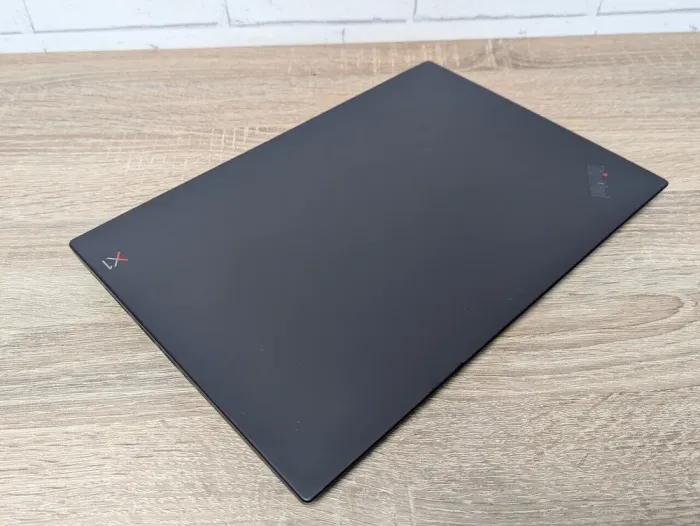 Ультрабук Lenovo ThinkPad X1 Carbon (7th Gen) / 14" (1920x1080) TN / Intel Core i7-8565U (4 (8) ядра по 1.8 - 4.6 GHz) / 16 GB DDR3 / 256 GB SSD / Intel UHD Graphics / WebCam б/в - зображення 8