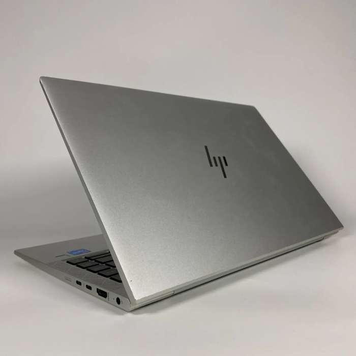Ультрабук Б-клас HP EliteBook 840 G8 / 14" (1920x1080) IPS / Intel Core i5-1145G7 (4 (8) ядра по 2.6 - 4.4 GHz) / 16 GB DDR4 / 256 GB SSD / Intel Iris Xe Graphics / TouchID / WebCam б/в - зображення 8