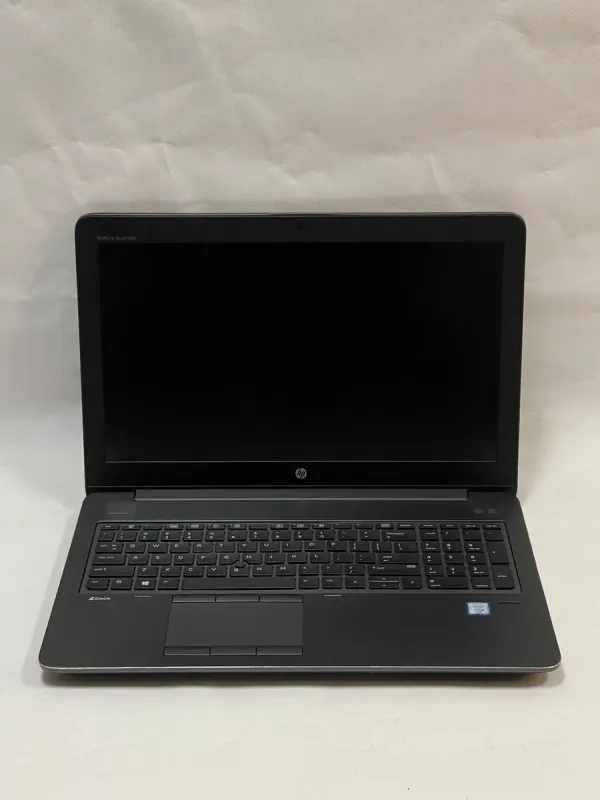 Мобільна робоча станція HP ZBook 15 G3 / 15.6" (1920x1080) TN / Intel Xeon E3-1505M v5 (4 (8) ядра по 2.8 - 3.7 GHz) / 32 GB DDR4 / 256 GB SSD M.2 + 500 GB HDD / nVidia Quadro M2000M, 4 GB GDDR5, 128-bit / WebCam б/в - зображення 4
