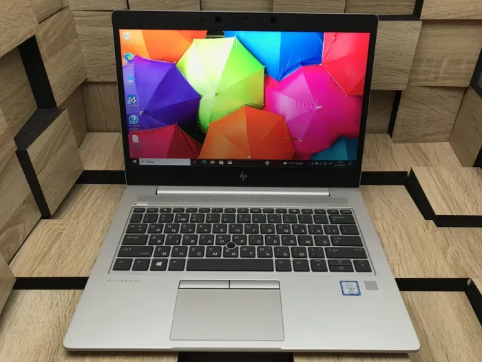 Ультрабук Б-клас HP EliteBook 830 G6 / 13.3" (1920x1080) IPS / Core i7-8665U (4(8) ядра по 1.9-4.8 GHz) / 8GB DDR4 / 256GB SSD M.2 / UHD Graphics 620 / WebCam / Fingerprint / HDMI б/в - зображення 2