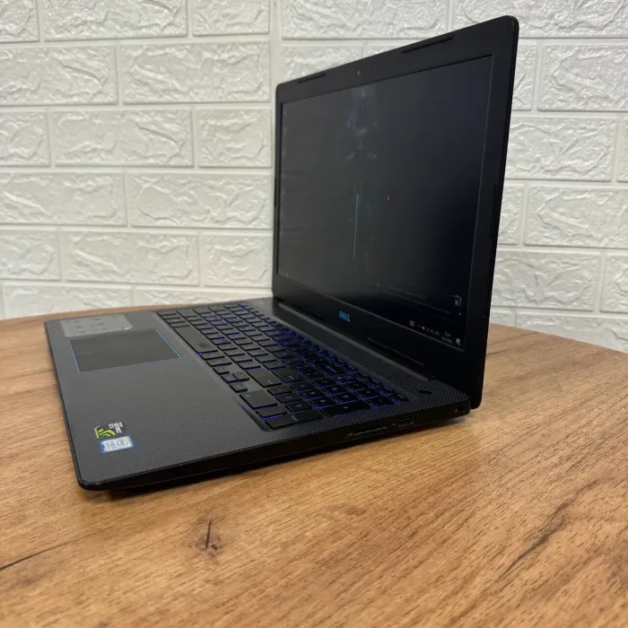 Ігровий ноутбук Б-клас Dell G3 3579 / 15.6" (1920x1080) IPS / Intel Core i5-8300H (4 (8) ядра по 2.3 - 4.0 GHz) / 8 GB DDR4 / 256 GB SSD / nVidia GeForce GTX 1050 Ti, 4 GB GDDR5, 128-bit / WebCam б/в - зображення 5