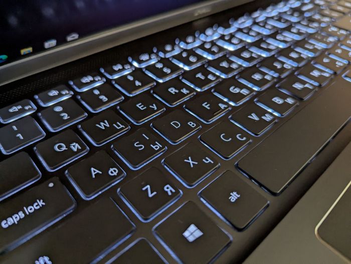 Ігровий ноутбук Б-класу Dell Vostro 7500 / 15.6" (1920x1080) IPS / Intel Core i7-10750H (6 (12) ядер по 2.6 - 5.0 GHz) / 16 GB DDR4 / 512 GB SSD / nVidia GeForce GTX 1650 Ti, 4 GB GDDR6, 128-bit / WebCam / Fingerprint / Windows 10 б/в - зображення 7