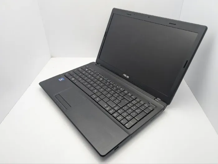 Ноутбук Asus X54C / 15.6" (1366x768) TN / Intel Pentium B960 (2 ядра по 2.2 GHz) / 8 GB DDR3 / 500 GB HDD / Intel HD Graphics / WebCam / DVD-ROM б/в - зображення 7