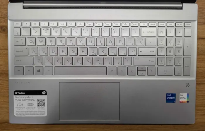 Ультрабук Б-клас HP Pavilion 15-eg1077nr / 15.6" (1920x1080) IPS / Intel Core i7-1195G7 (4 (8) ядра по 1.3 - 5.0 GHz) / 16 GB DDR4 / 512 GB SSD / Intel Iris Xe Graphics / WebCam / Windows 10 б/в - зображення 4