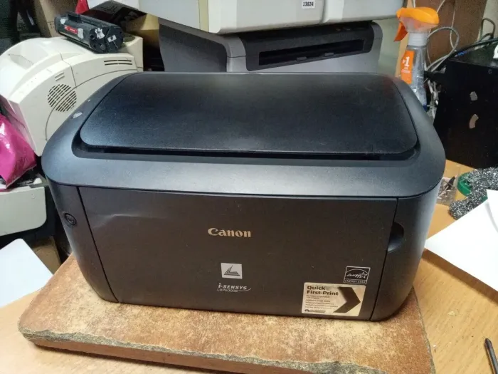 Принтер Canon i-SENSYS LBP6000B / Лазерний монохромний друк / 600x600 dpi / A4 / 18 стр/хв / USB 2 б/в - зображення 2