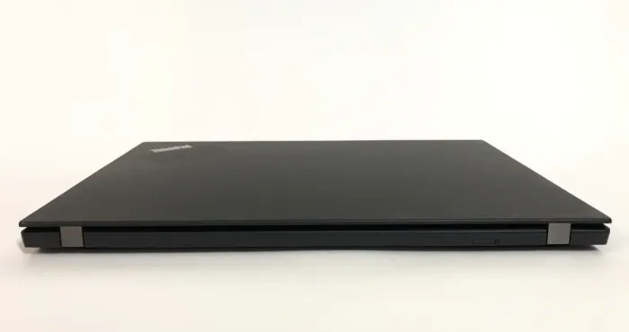 Ультрабук Б-клас Lenovo ThinkPad T495 / 14" (1920x1080) IPS / AMD Ryzen 5 PRO 3500U (4 (8) ядра по 2.1 - 3.7 GHz) / 16 GB DDR4 / 256 GB SSD NVMe / AMD Radeon Vega 8 Graphics / WebCam / Win 11 Pro б/в - зображення 3