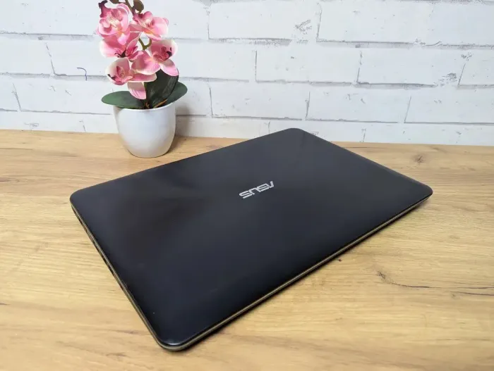 Ноутбук Asus R556L / 15.6" (1920x1080) TN / Intel Core i5-5200U (2 (4) ядра по 2.2 - 2.7 GHz) / 8 GB DDR3 / 256 GB SSD / Intel HD Graphics 5500 / WebCam б/в - зображення 7