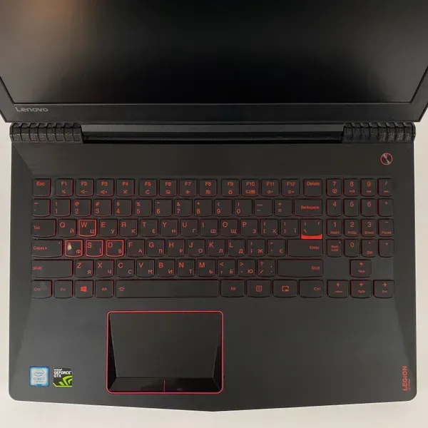 Ігровий ноутбук Lenovo Legion Y520-15IKBM / 15.6" (1920x1080) IPS / Intel Core i7-7700HQ (4 (8) ядра по 2.8 - 3.8 GHz) / 16 GB DDR4 / 512 GB SSD / nVidia GeForce GTX 1060 Max-Q, 6 GB GDDR5, 192-bit / WebCam / HDMI б/в - зображення 3