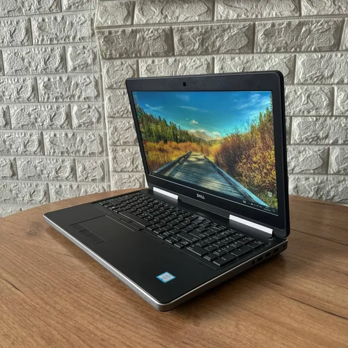 Мобільна робоча станція Dell Precision 7510 / 15.6" (1920x1080) IPS / Intel Core i7-6820HQ (4 (8) ядра по 2.7 - 3.6 GHz) / 16 GB DDR4 / 128 GB SSD M.2 + 500 GB HDD / nVidia Quadro M1000M, 2 GB GDDR5, 128-bit / WebCam б/в - зображення 5