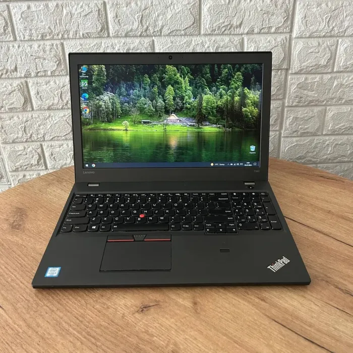 Ноутбук Б-клас Lenovo ThinkPad T560 / 15.6" (1366x768) TN / Intel Core i5-6200U (2 (4) ядра по 2.3 - 2.8 GHz) / 8 GB DDR4 / 480 GB SSD / Intel HD Graphics 520 / WebCam б/в - зображення 2