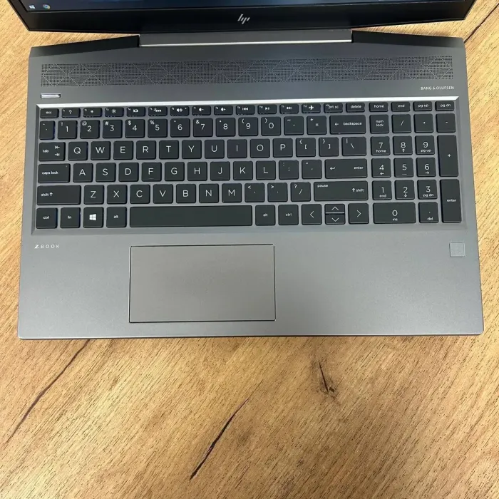 Мобільна робоча станція HP ZBook 15v G5 / 15.6" (1920x1080) IPS / Intel Core i7-8750H (6 (12) ядер по 2.2 - 4.1 GHz) / 16 GB DDR4 / 512 GB SSD NVMe / nVidia Quadro P600, 4 GB GDDR5, 128-bit / WebCam б/в - зображення 7