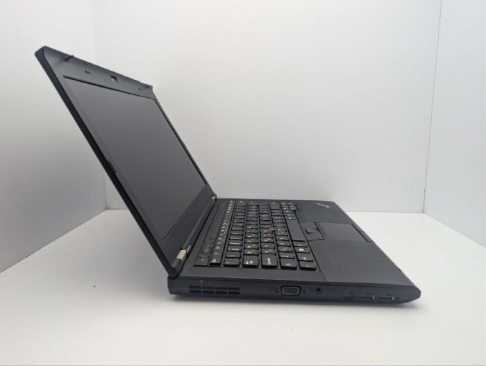 Ноутбук Lenovo ThinkPad T430 / 14" (1600x900) TN / Intel Core i5-3320M (2 (4) ядра по 2.6 - 3.3 GHz) / 8 GB DDR3 / 120 GB SSD / Intel HD Graphics 4000 / WebCam б/в - зображення 4