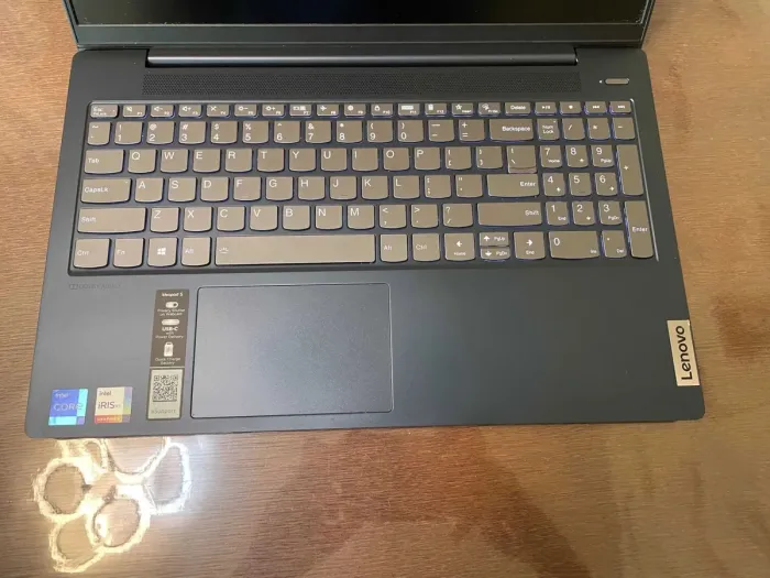 Ультрабук Lenovo IdeaPad 5 15ITL05 / 15.6" (1920x1080) IPS / Intel Core i7-1165G7 (4 (8) ядра по 2.8 - 4.7 GHz) / 12 GB DDR4 / 512 GB SSD / Intel Iris Xe Graphics / WebCam б/в - зображення 3