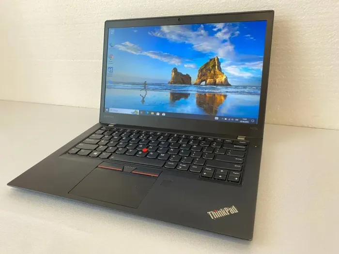 Ультрабук Б-клас Lenovo ThinkPad T470s / 14" (1920x1080) IPS / Intel Core i5-7200U (2 (4) ядра по 2.5 - 3.1 GHz) / 12 GB DDR4 / 180 GB SSD / Intel HD Graphics 620 / WebCam б/в - зображення 2