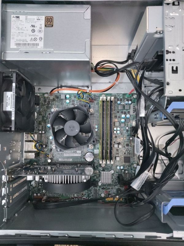 Комплект: Lenovo ThinkCentre M800 Tower / Intel Core i5-6500 (4 ядра по 3,2 - 3,6 ГГц) / 16 ГБ DDR4 / 250 ГБ SSD + 500 ГБ HDD / nVidia GeForce GTX 750 Ti, 2 ГБ GDDR5, 128-bit / DVD-ROM + Монітор LG 24MB37PM-B / 24" (1920x1080) IPS б/в - зображення 4