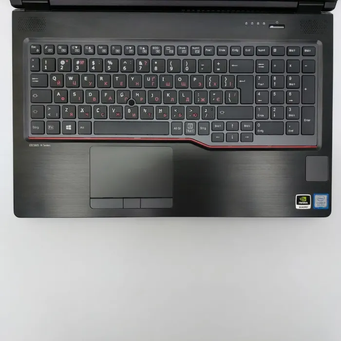 Мобільна робоча станція Fujitsu Celsius H780 / 15.6" (1920x1080) IPS / Intel Core i7-8750H (6 (12) ядер по 2.2 - 4.1 GHz) / 32 GB DDR4 / 512 GB SSD / nVidia Quadro P600, 4 GB GDDR5, 128-bit / WebCam б/в - зображення 3