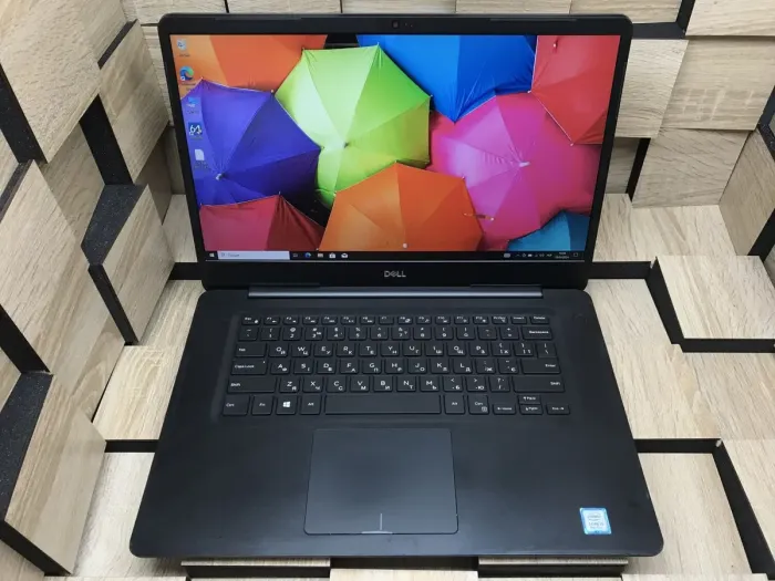 Ноутбук Б-клас Dell Vostro 5581 / 15.6" (1920x1080) IPS / Intel Core i5-8265U (4 (8) ядра по 1.6 - 3.9 GHz) / 8 GB DDR4 / 256 GB SSD M.2 / Intel UHD Graphics 620 / WebCam / HDMI / Windows 10 б/в - зображення 2