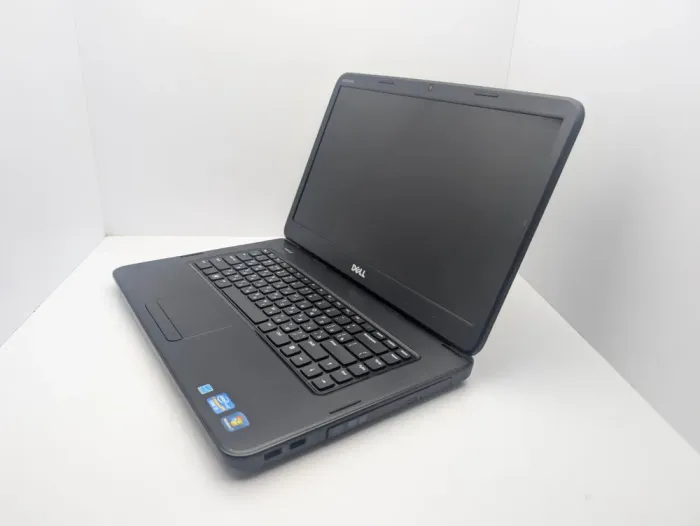 Ноутбук Dell Inspiron N5050 / 15.6" (1366x768) TN / Intel Core i3-2370M (2 (4) ядра по 2.4 GHz) / 6 GB DDR3 / 1000 GB HDD / Intel HD Graphics 3000 / WebCam / АКБ не тримає б/в - зображення 4