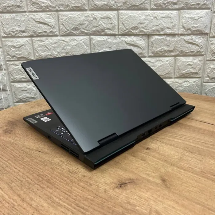 Ігровий ноутбук Lenovo IdeaPad Gaming 3 15ARH7 / 15.6" (1920x1080) IPS / AMD Ryzen 5 7535HS (6 (12) ядер по 3.3 - 4.55 GHz) / 8 GB DDR5 / 512 GB SSD / nVidia GeForce RTX 2050, 4 GB GDDR6, 64-bit / WebCam б/в - зображення 6