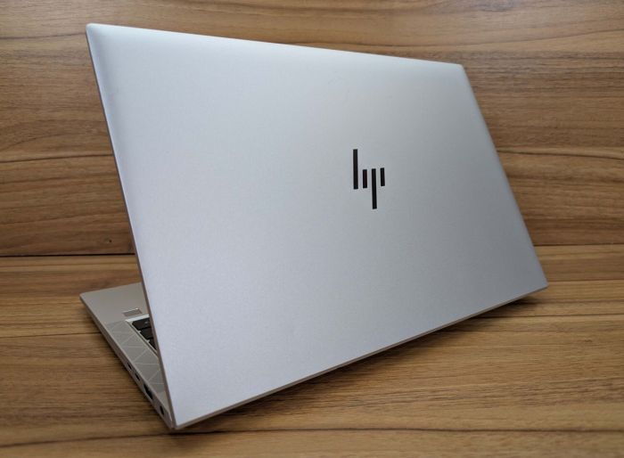 Ультрабук HP EliteBook 840 G7 / 14" (1920x1080) IPS / Intel Core i7-10610U (4 (8) ядра по 1.8 - 4.9 GHz) / 16 GB DDR4 / 512 GB SSD / Intel UHD Graphics / TouchID / WebCam / Windows 10 б/в - зображення 7