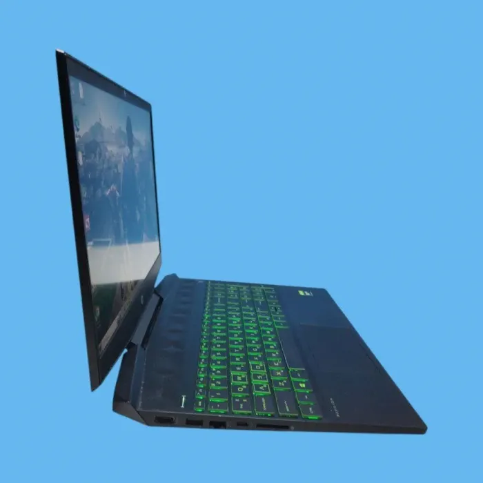 Ігровий ноутбук Б-клас HP Pavilion Gaming 15-dk0056wm / 15.6" (1920x1080) IPS / Intel Core i5-9300H (4 (8) ядра по 2.4 - 4.1 GHz) / 16 GB DDR4 / 480 GB SSD / nVidia GeForce GTX 1650, 4 GB GDDR5, 128-bit / WebCam / Win 10 Home б/в - зображення 4