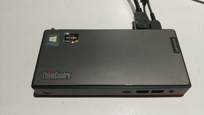 Неттоп Lenovo ThinkCentre M75n USFF / AMD Ryzen 5 3500U (4 (8) ядра по 2.1 - 3.7 GHz) / 8 GB DDR4 / 256 GB SSD / AMD Radeon Vega 8 Graphics / DisplayPort / Wi-Fi + Блок живлення б/в - зображення 3