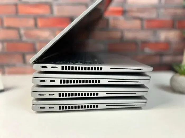 Ультрабук Dell Latitude 5420 / 14" (1920x1080) IPS / Intel Core i3-1125G4 (4 (8) ядра по 2.0 - 3.7 GHz) / 16 GB DDR4 / 128 GB SSD / Intel UHD Graphics / WebCam / Win 10 Pro б/в - зображення 3