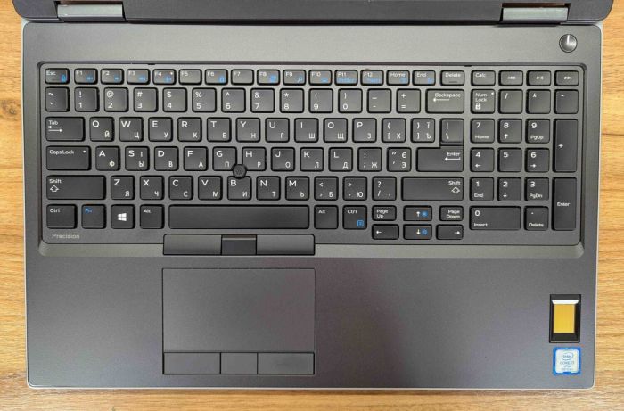 Мобільна робоча станція Dell Precision 7540 / 15,6" (1920x1080) IPS / Intel Core i7-9850H (6 (12) ядер по 2,6 - 4,6 ГГц) / 32 ГБ DDR4 / 512 ГБ SSD / nVidia Quadro RTX 3000, 6 ГБ GDDR6, 192-біт / WebCam / TouchID / Windows 10 б/в - изображение 3